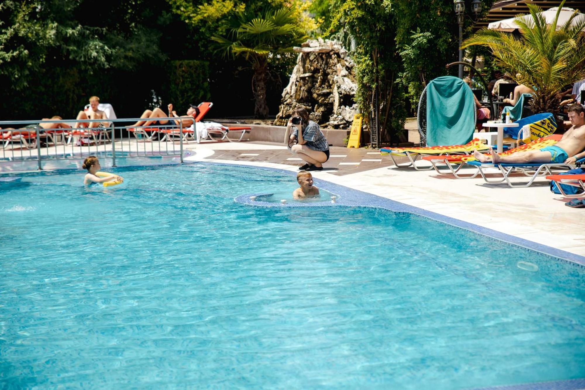 סאני ביץ' Biato Apartments מראה חיצוני תמונה